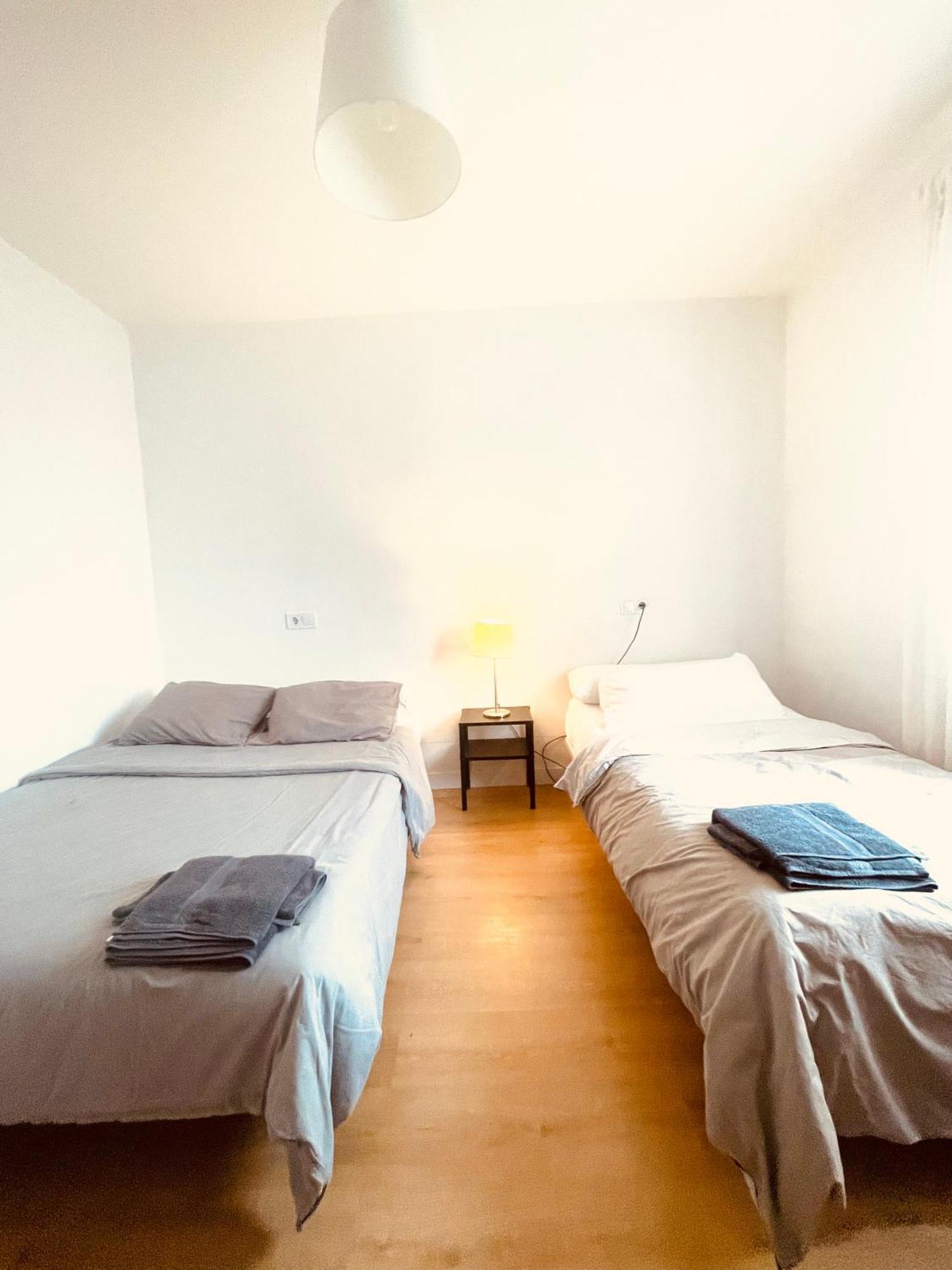 Piso Acogedor Y Tranquilo - Junto A Ifema Y Aerop. Apartment Madrid Bagian luar foto
