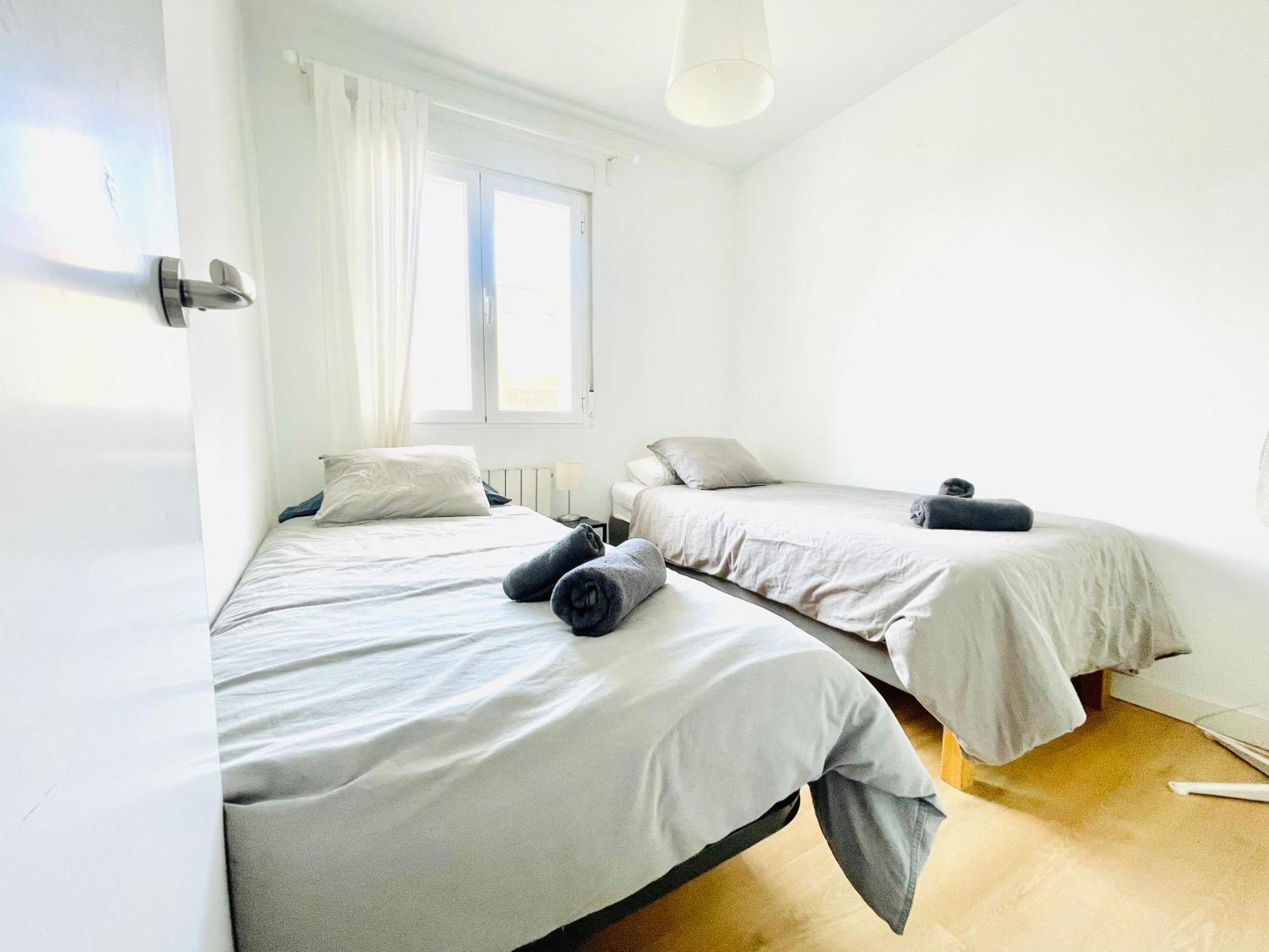 Piso Acogedor Y Tranquilo - Junto A Ifema Y Aerop. Apartment Madrid Bagian luar foto
