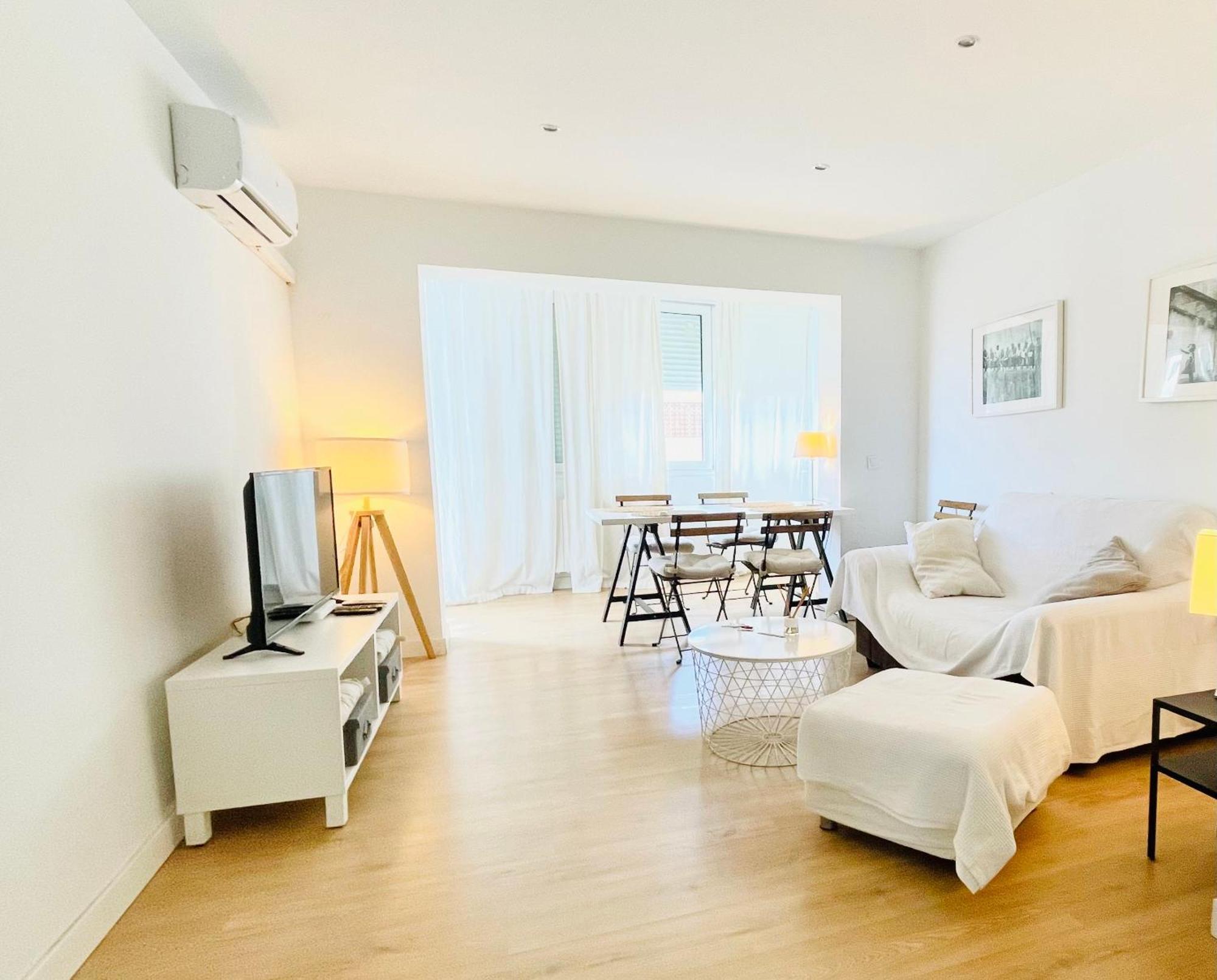 Piso Acogedor Y Tranquilo - Junto A Ifema Y Aerop. Apartment Madrid Bagian luar foto